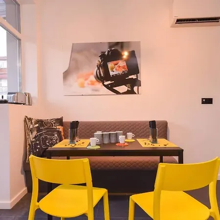 Dream - The Photo Studio Apartment
