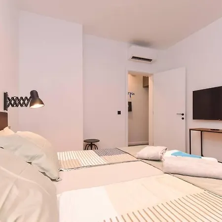 Dream - The Photo Studio Apartment *