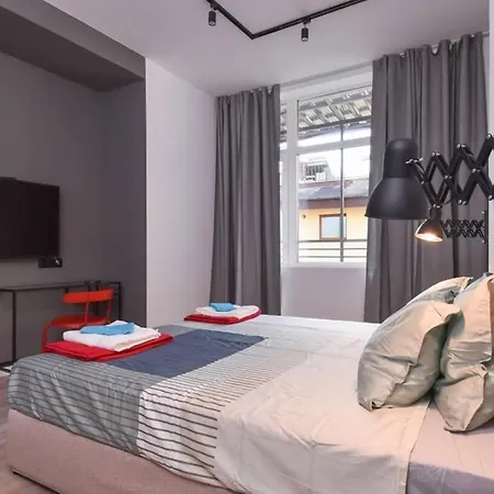 Dream - The Photo Studio Apartment